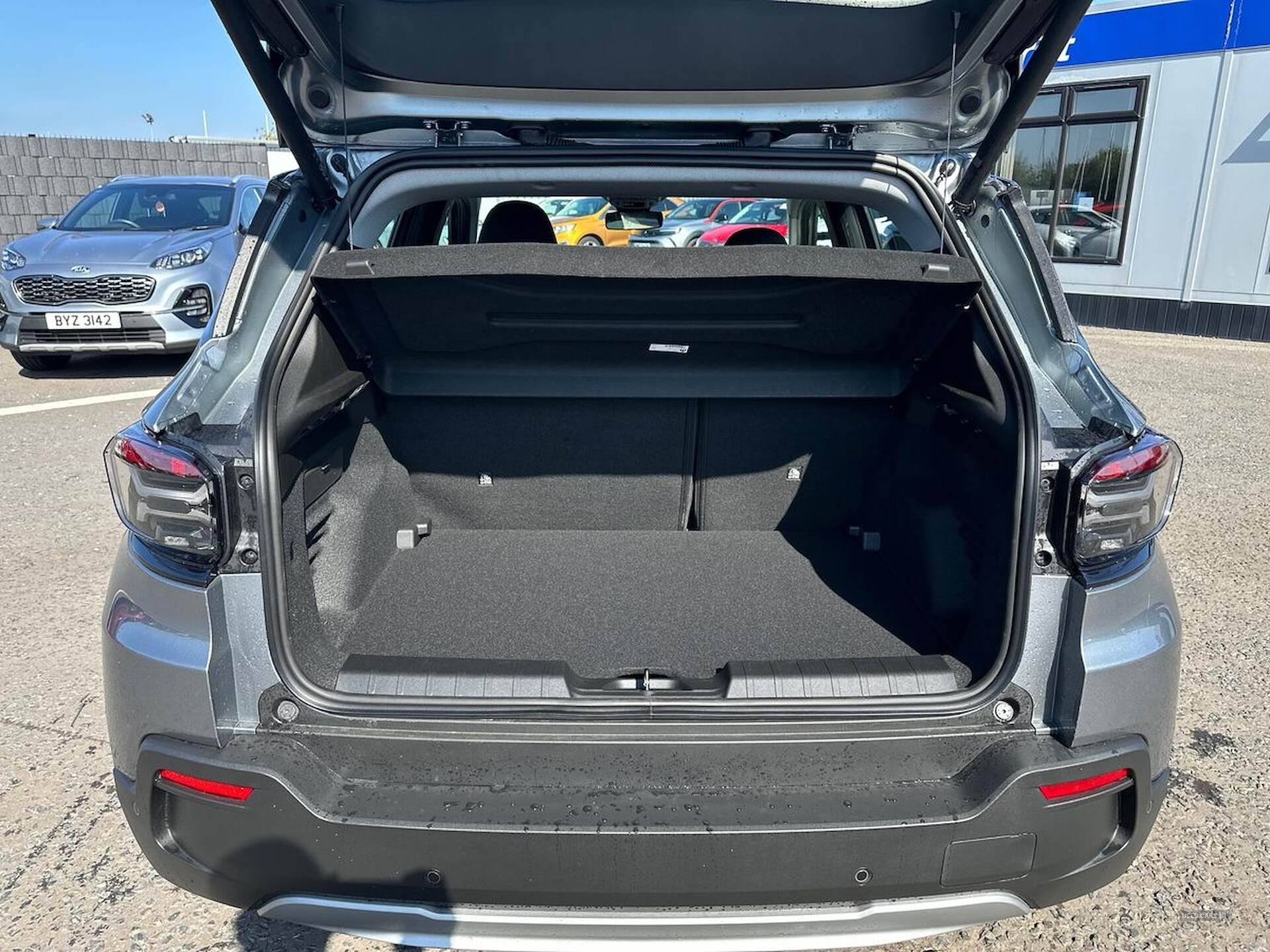 Jun 2024 Jeep Avenger 115Kw Altitude 54Kwh 5Dr Auto