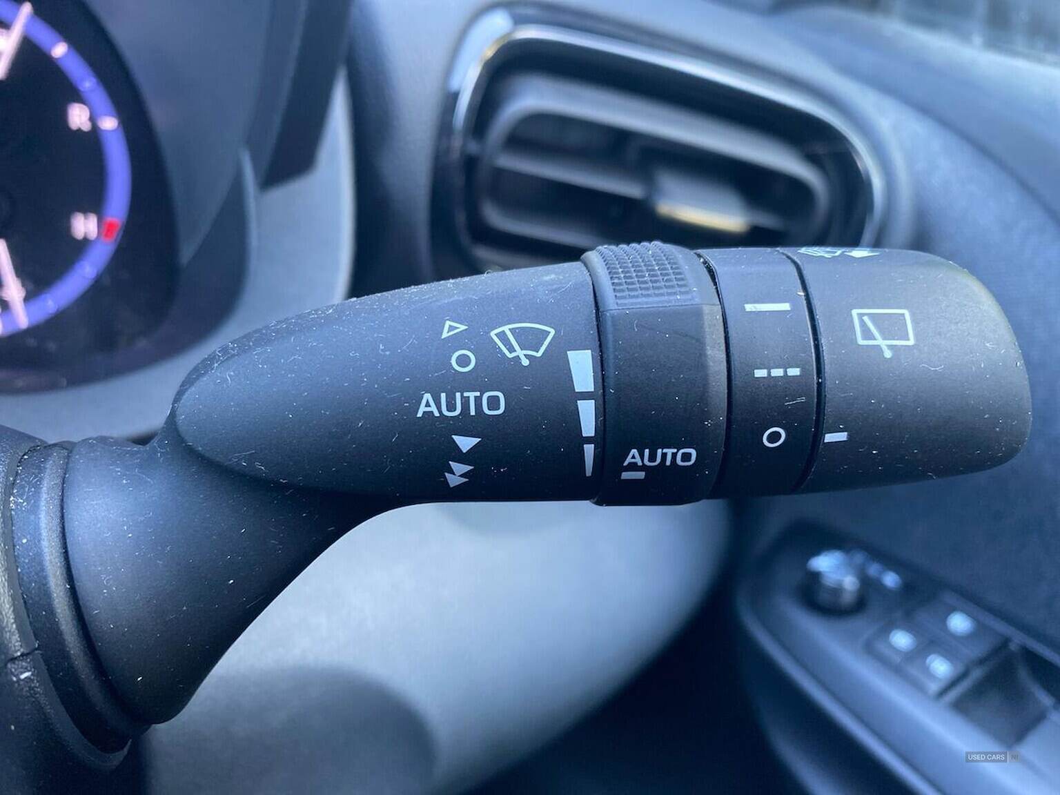 Jan 2022 Toyota Yaris Cross 1.5 Hybrid Dynamic 5Dr Cvt