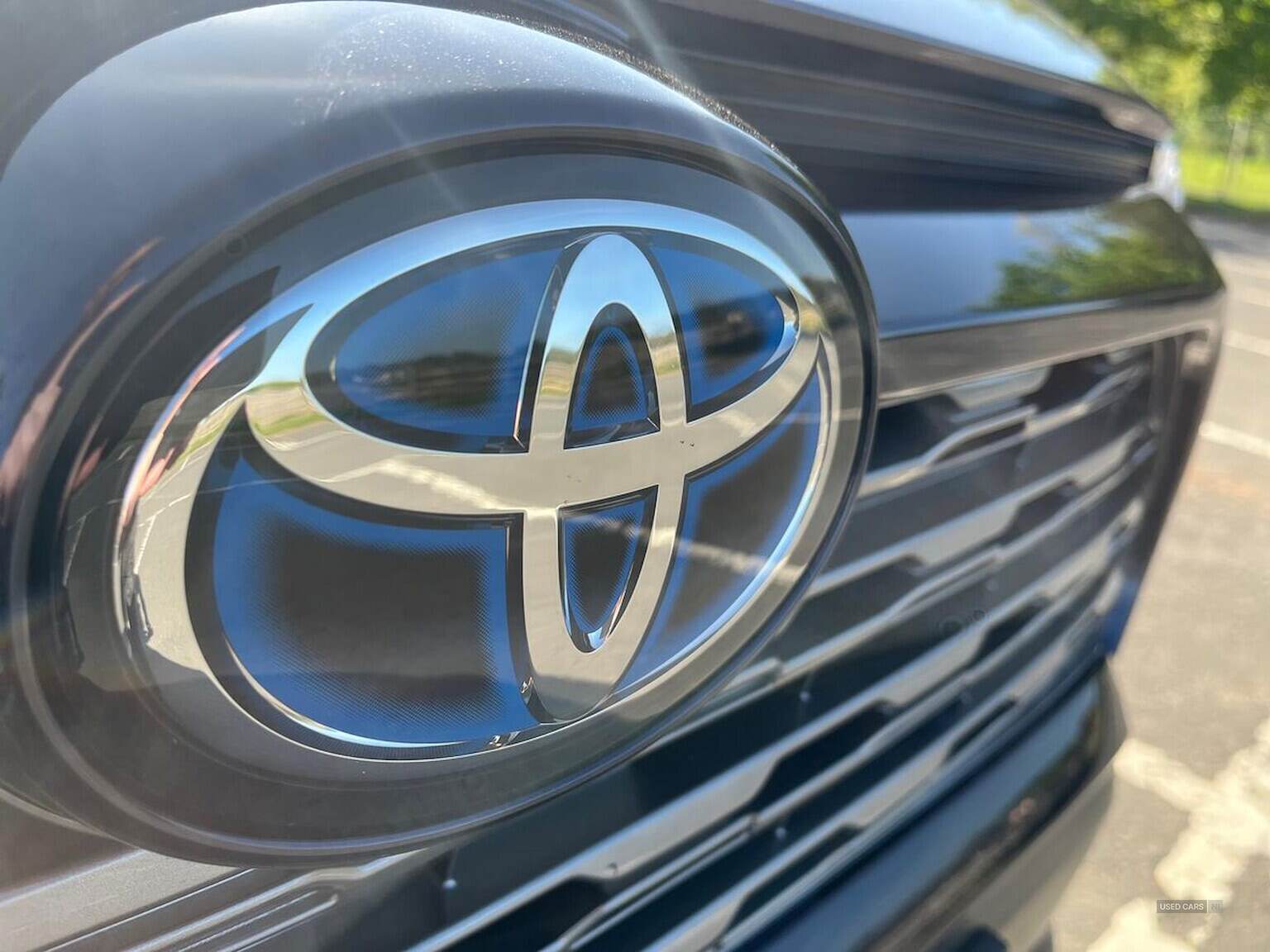 Jan 2022 Toyota RAV4 2.5 Vvt-I Hybrid Design 5Dr Cvt