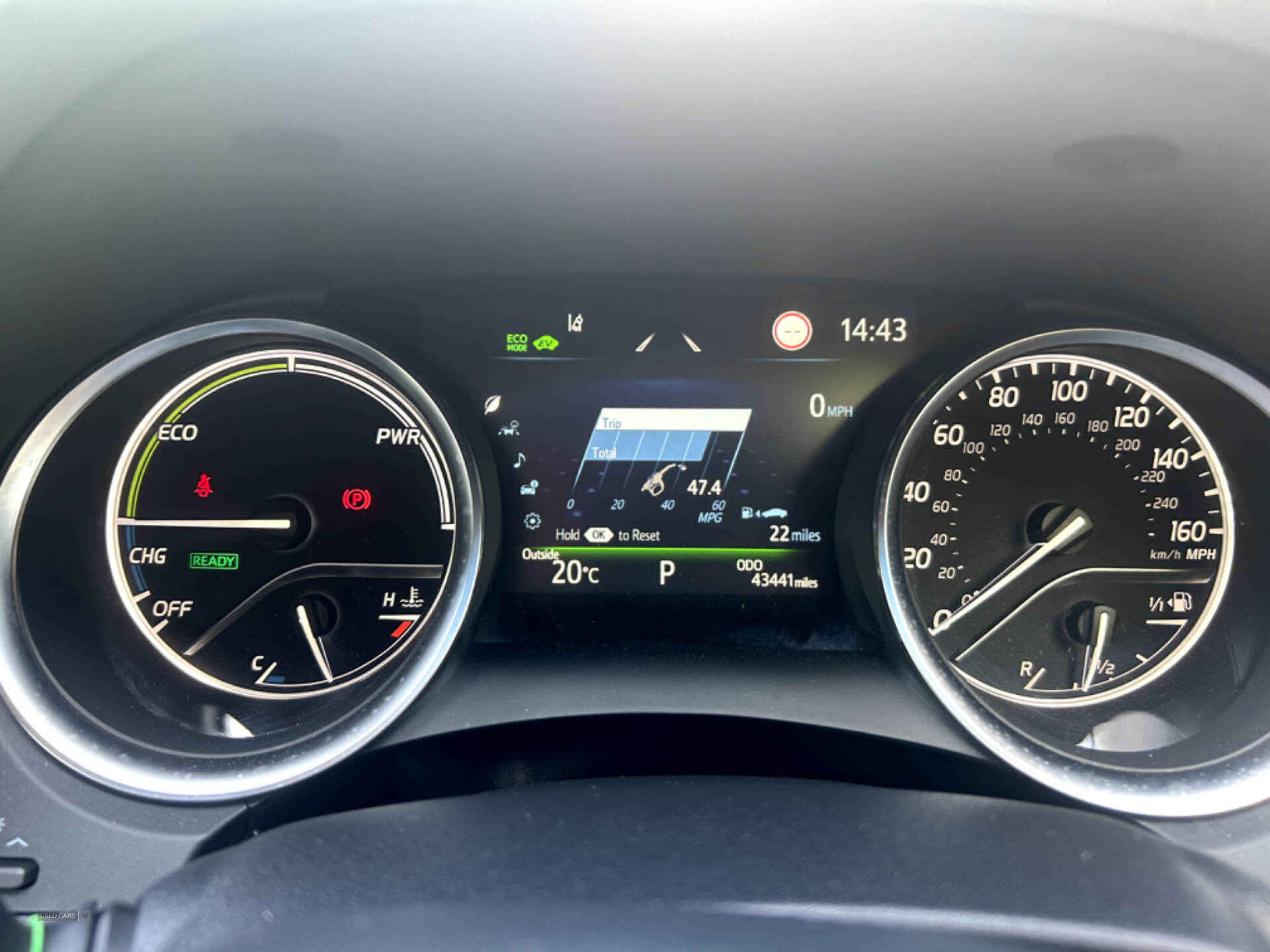 Aug 2021 Toyota Camry 2.5 VVT-i Hybrid Design 4dr CVT