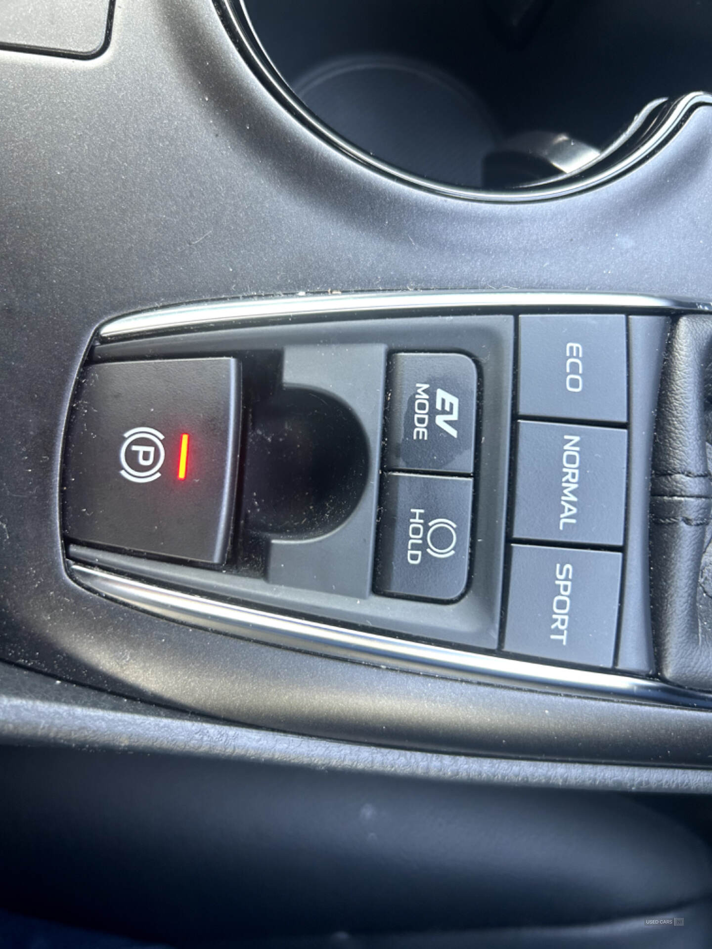 Aug 2021 Toyota Camry 2.5 VVT-i Hybrid Design 4dr CVT