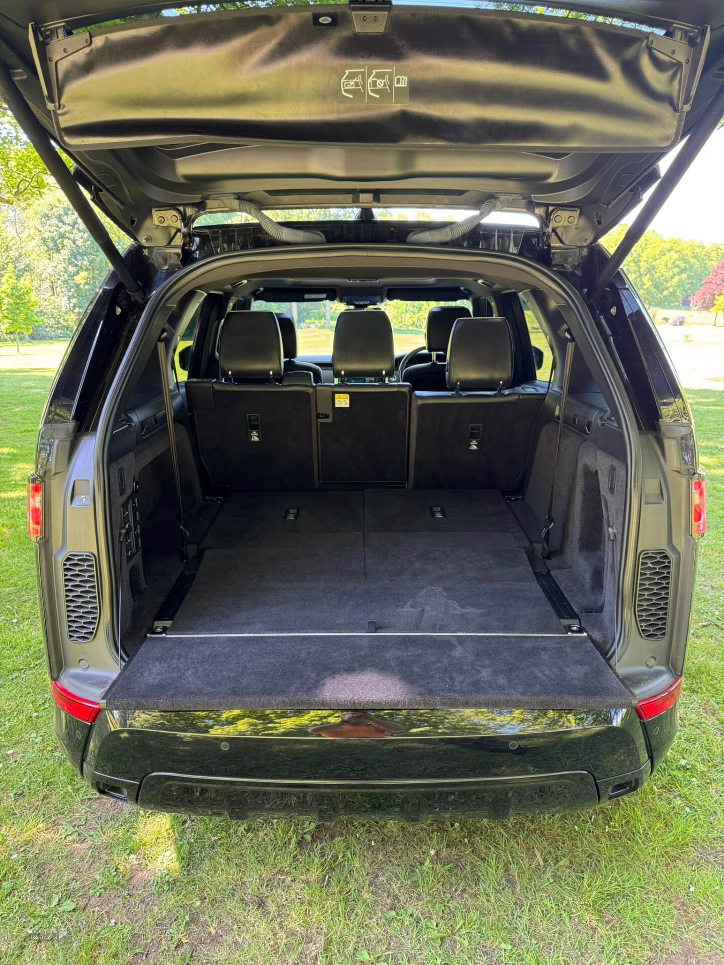 Land Rover Discovery DIESEL SW in Armagh