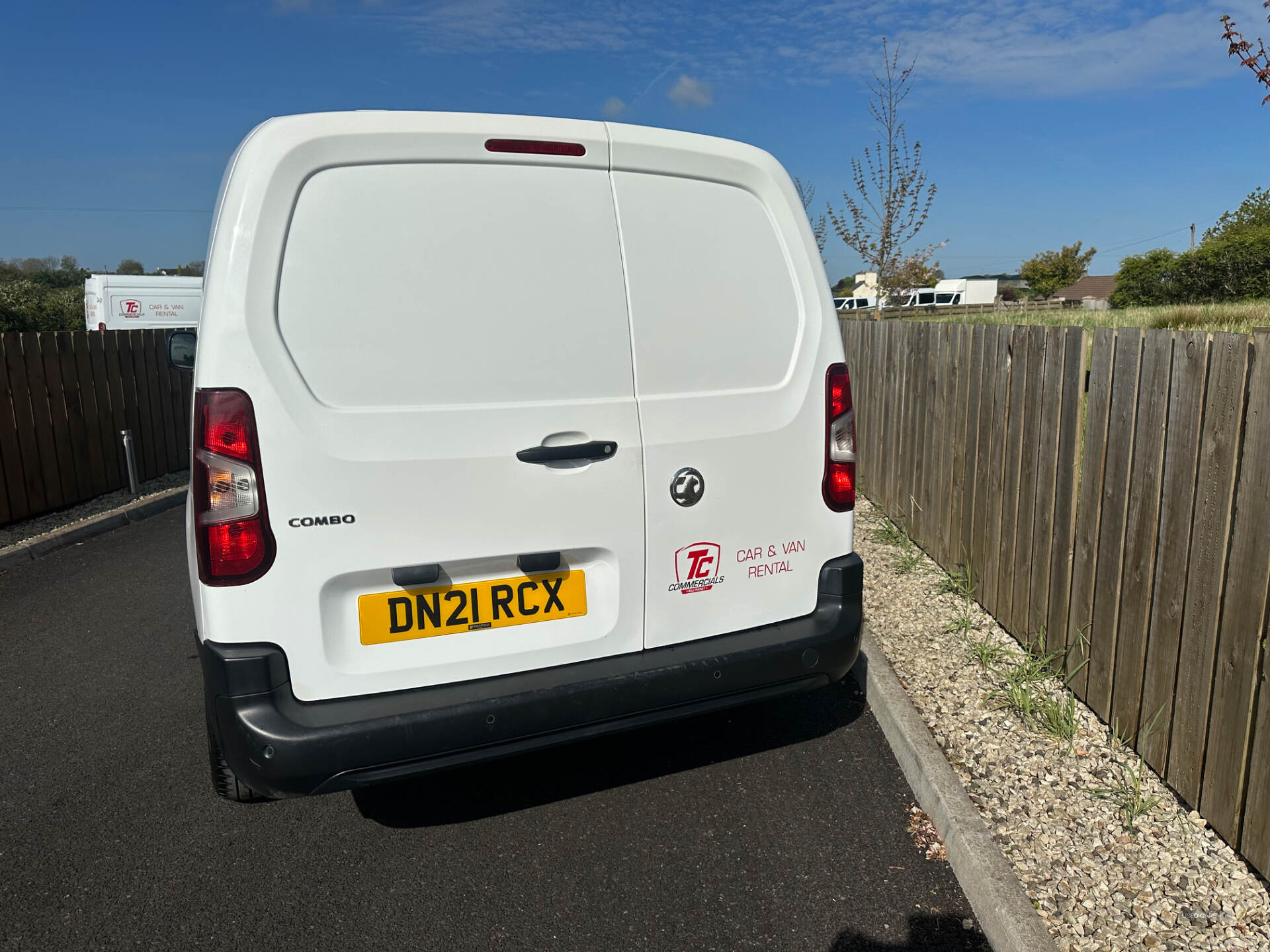 May 2021 Vauxhall Combo 2300 1.5 Turbo D 100ps H1 Dynamic Van