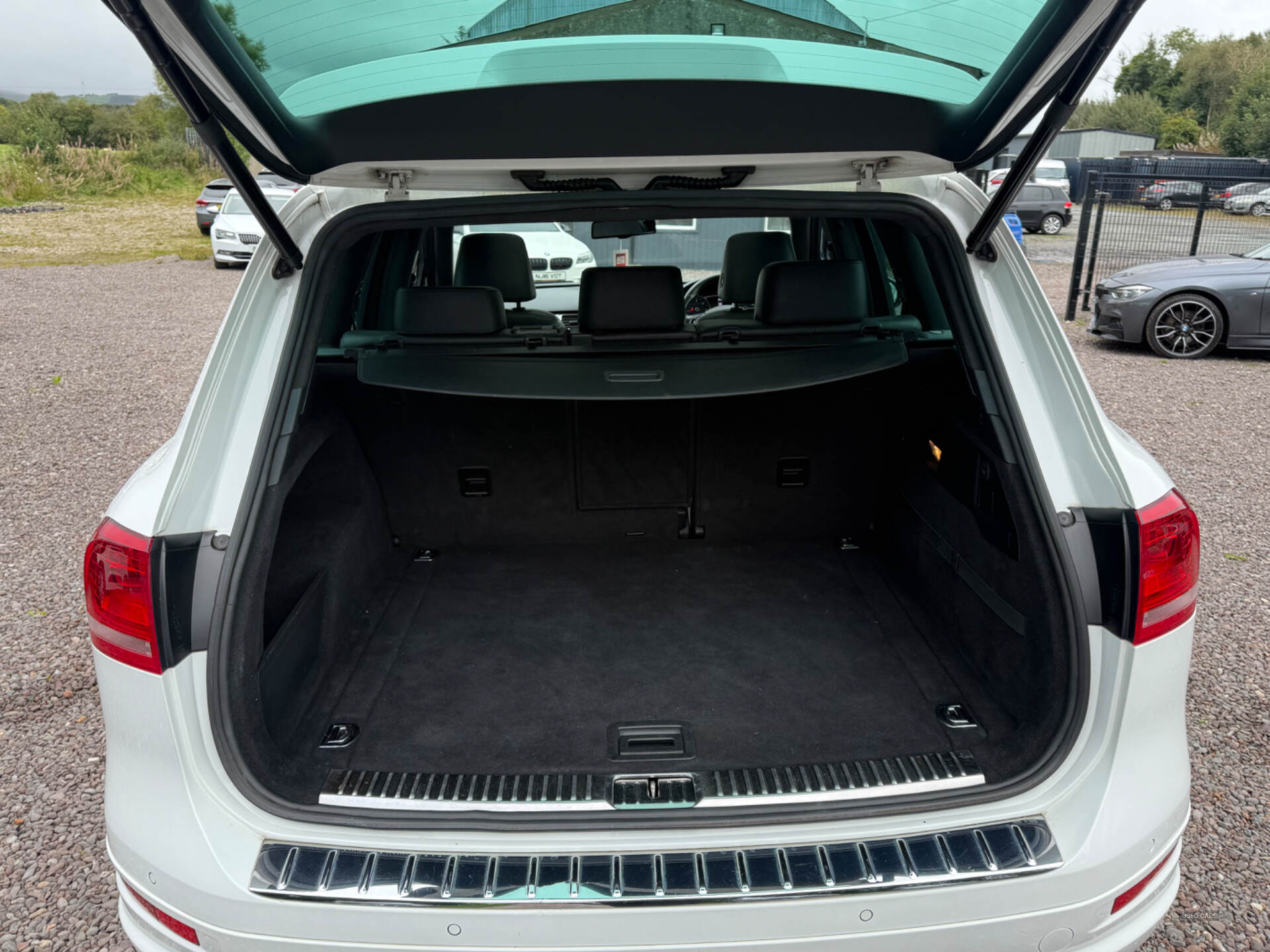 Car Thumbnail 11