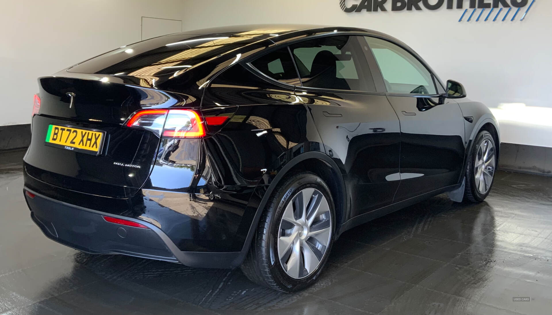 Dec 2022 TESLA Model Y Long Range AWD 5dr Auto