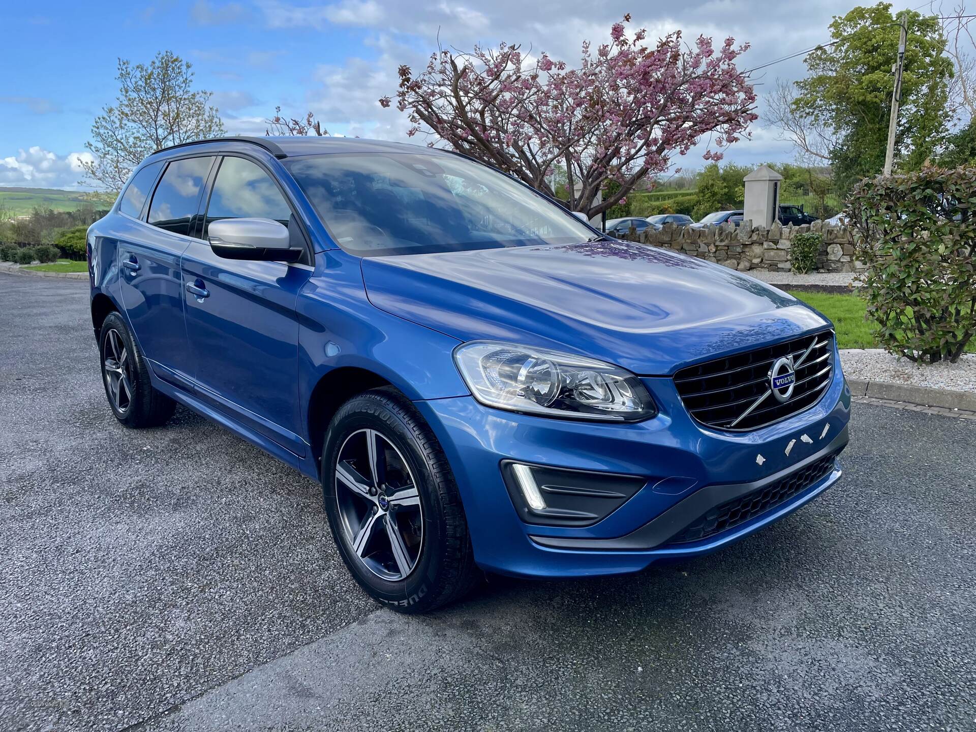 Aug 2017 Volvo XC60 D4 [190] R DESIGN Nav 5dr