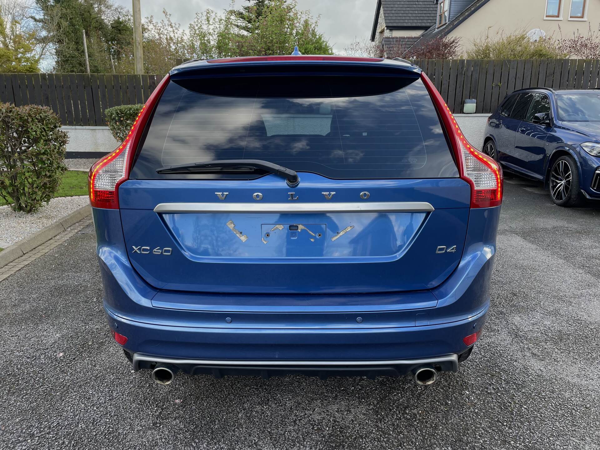 Aug 2017 Volvo XC60 D4 [190] R DESIGN Nav 5dr