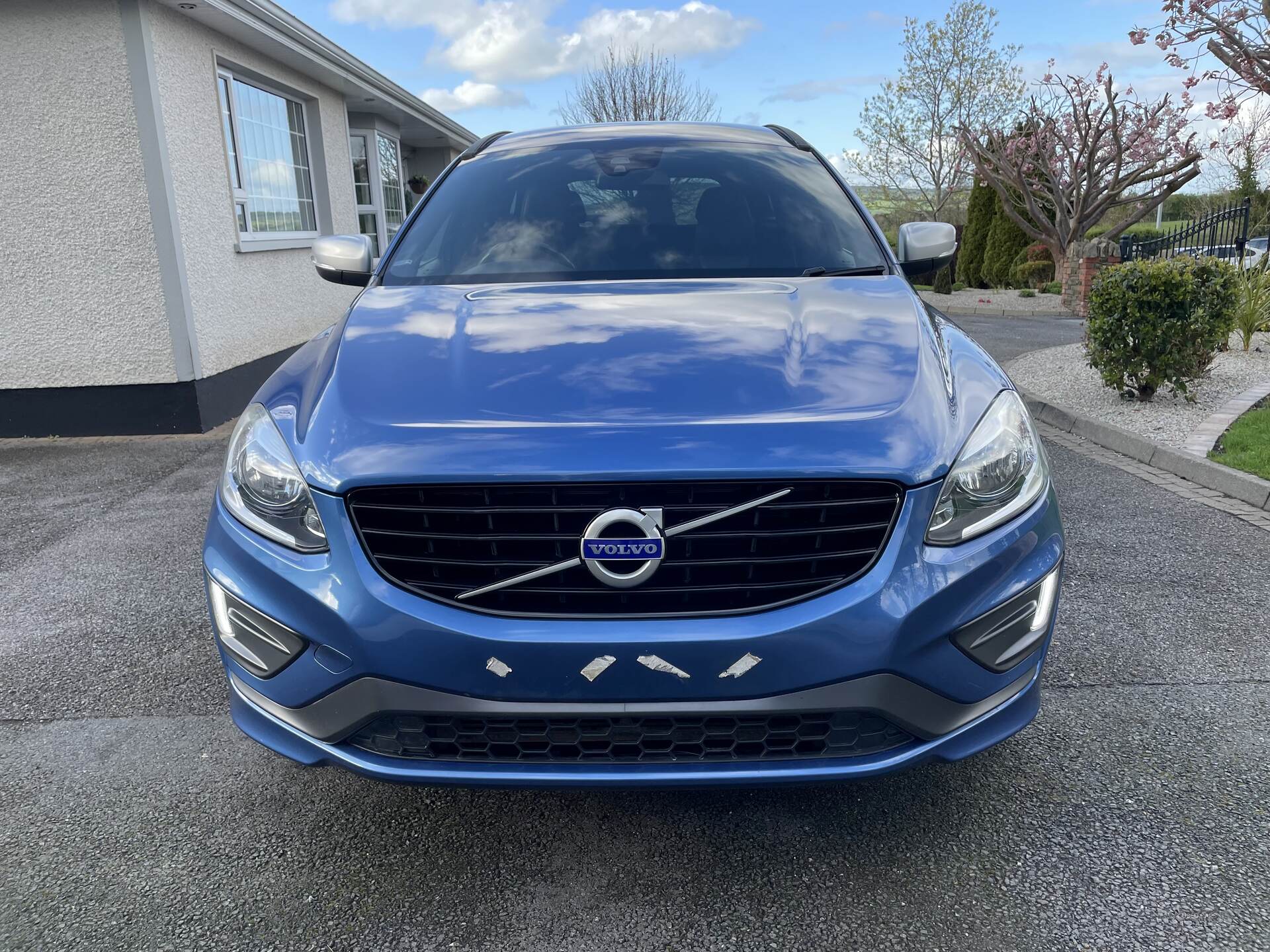 Aug 2017 Volvo XC60 D4 [190] R DESIGN Nav 5dr