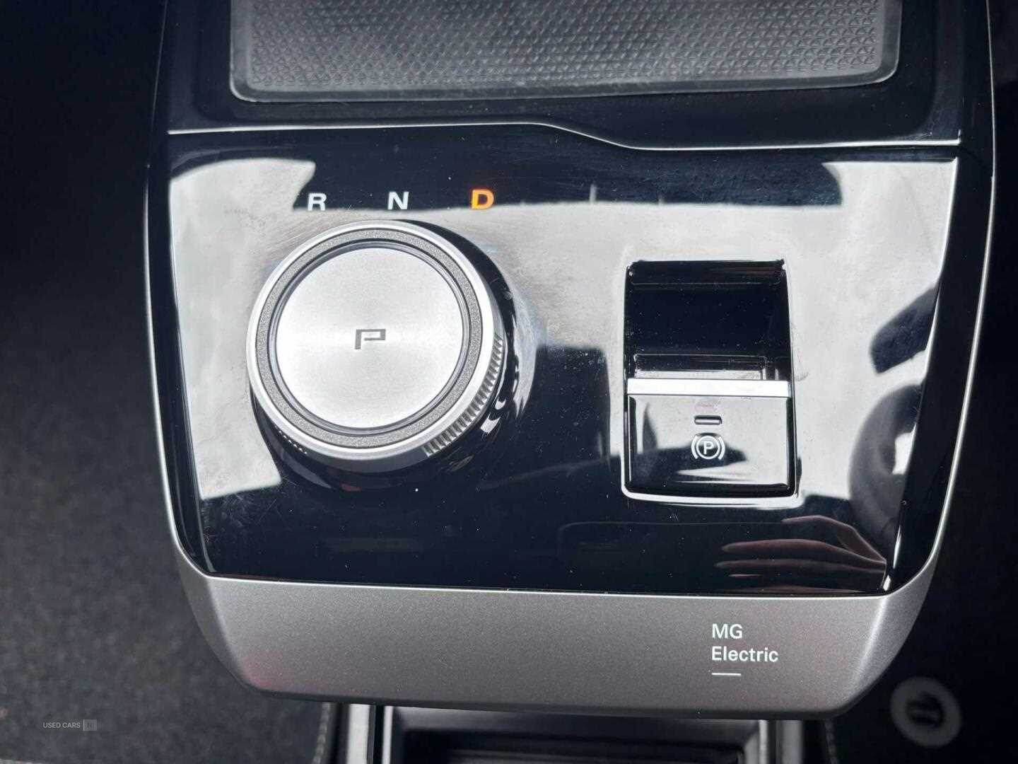 May 2024 MG MG4 180kW Trophy EV Extended Range 77kWh 5dr Auto