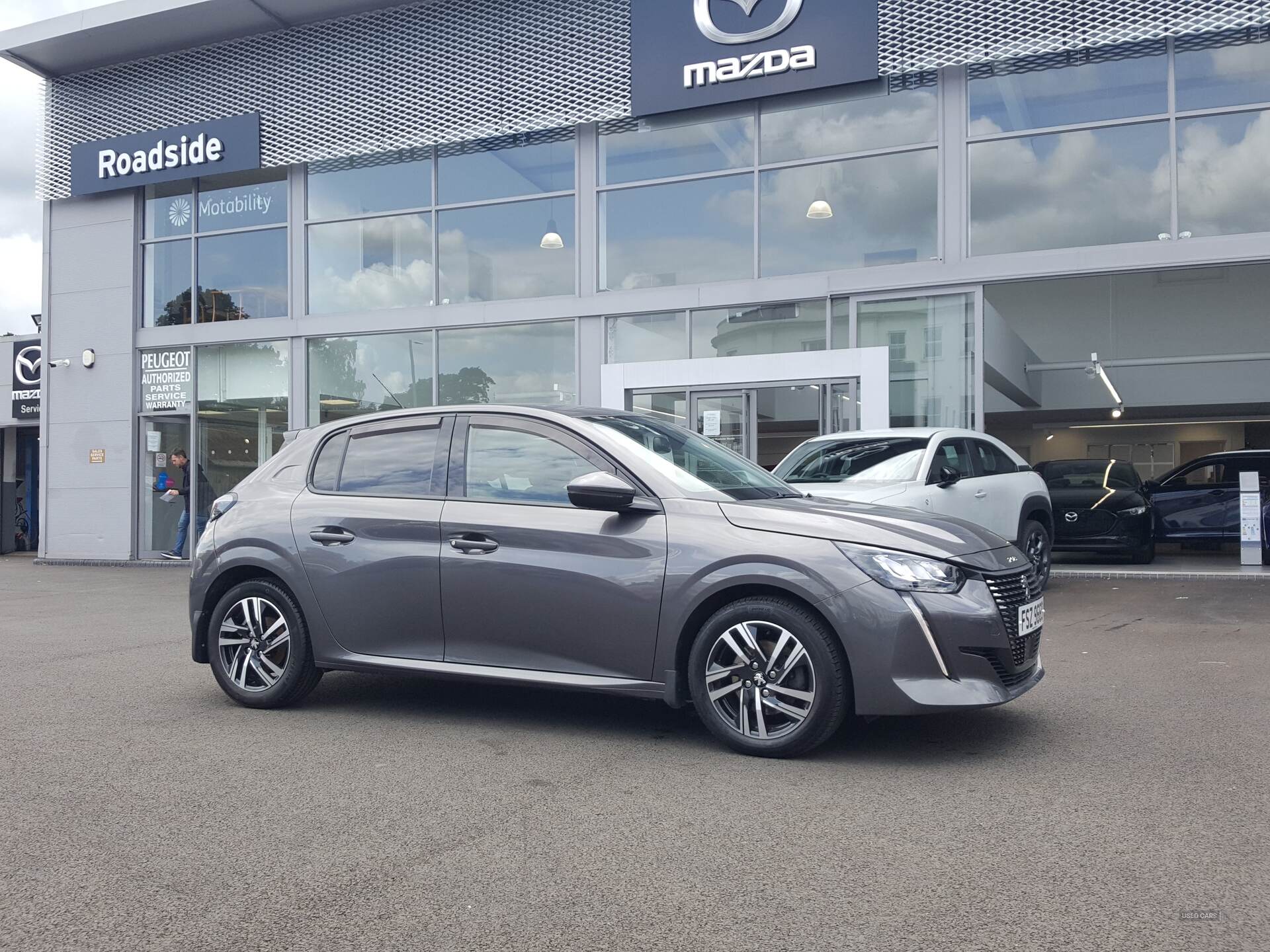 Jun 2022 Peugeot 208 1.2 PureTech 100 Allure Premium 5dr