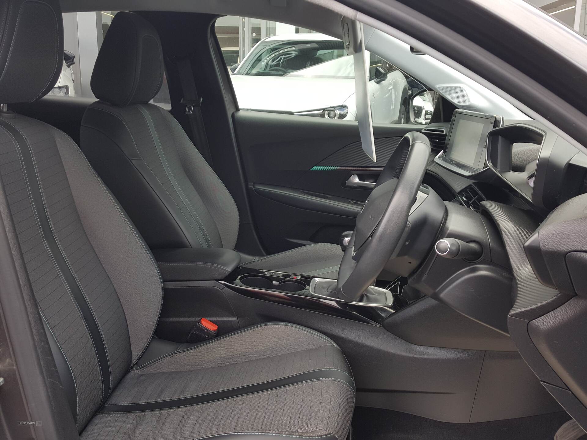 Jun 2022 Peugeot 208 1.2 PureTech 100 Allure Premium 5dr