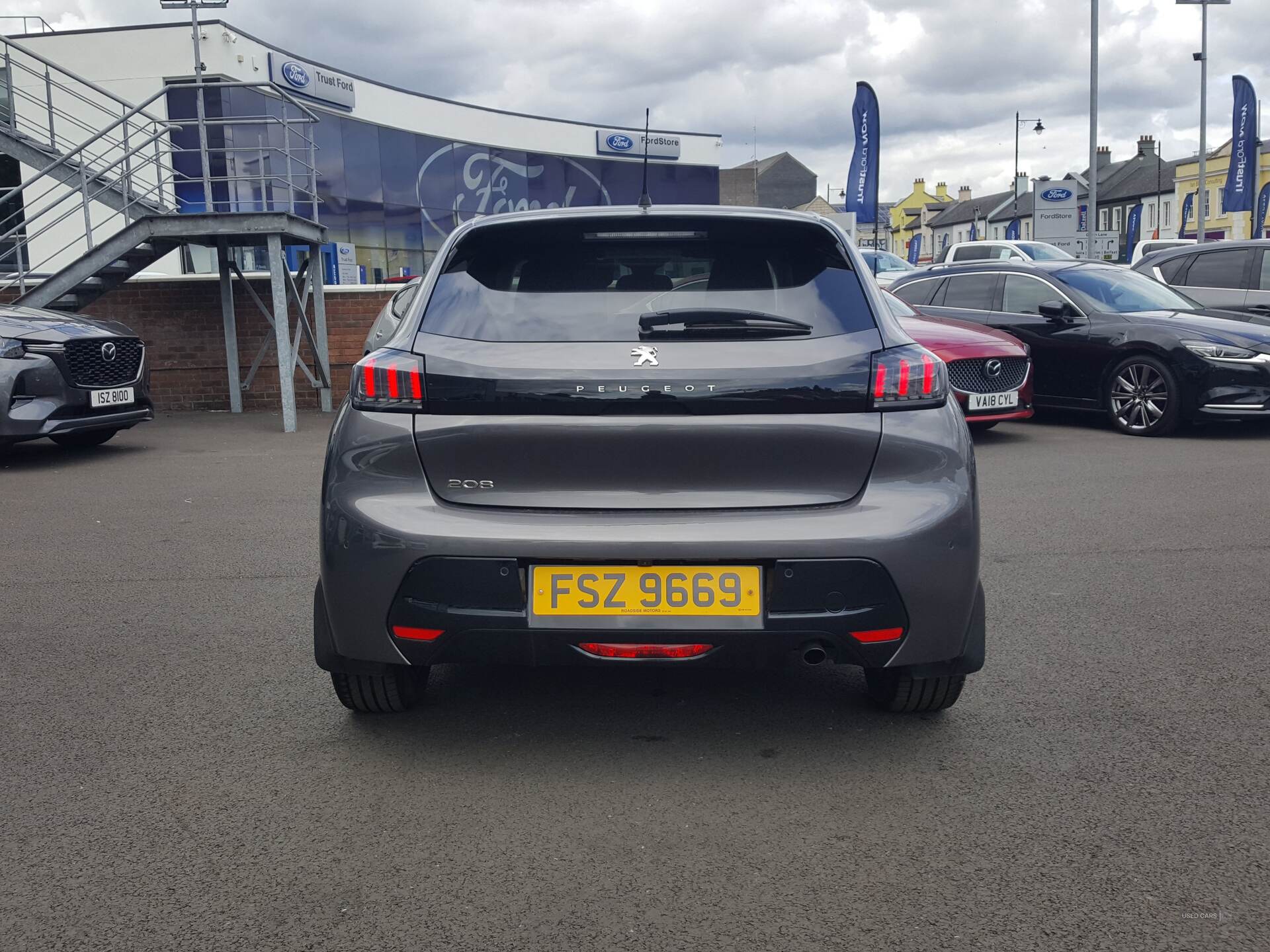 Jun 2022 Peugeot 208 1.2 PureTech 100 Allure Premium 5dr