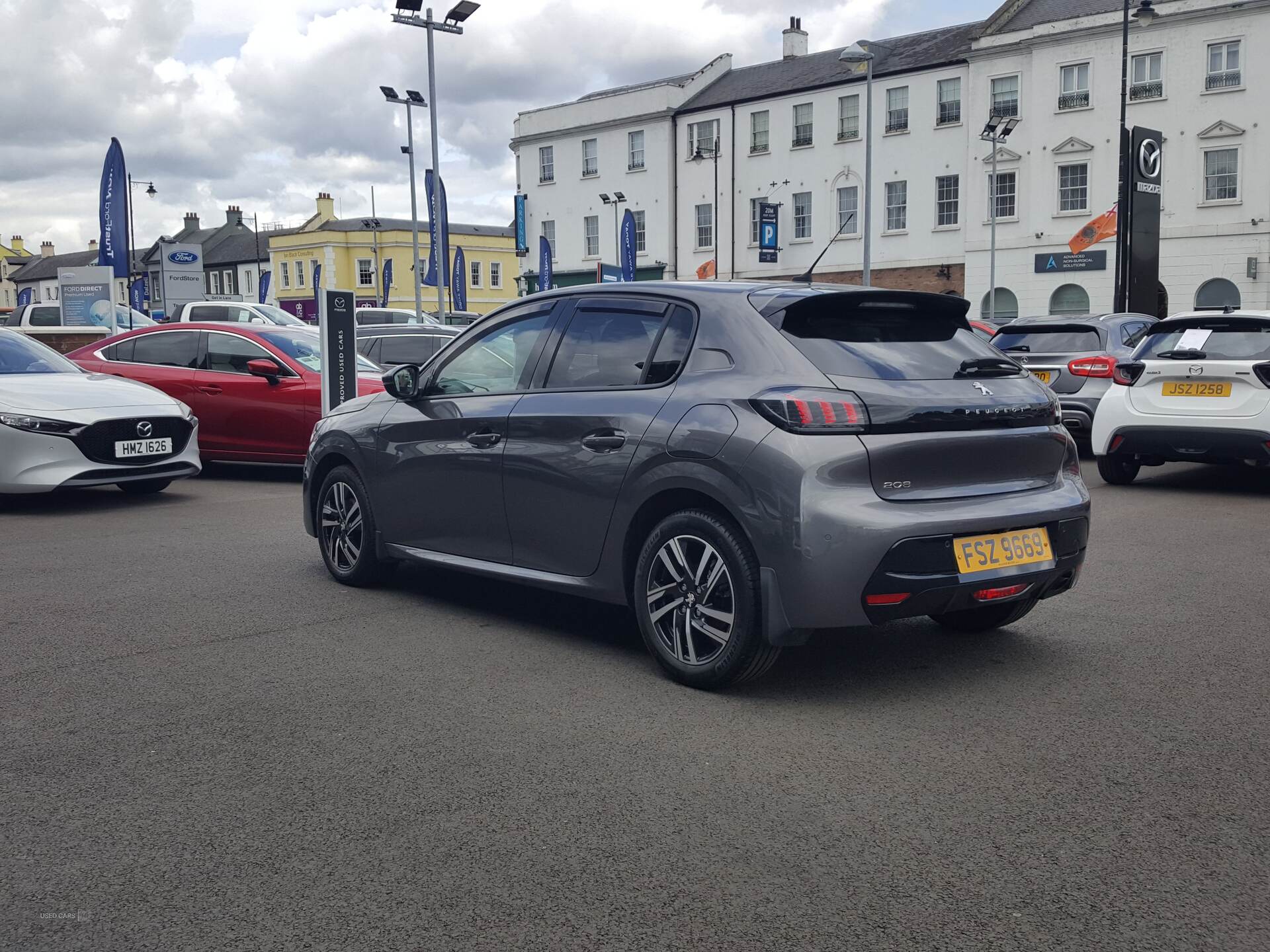 Jun 2022 Peugeot 208 1.2 PureTech 100 Allure Premium 5dr