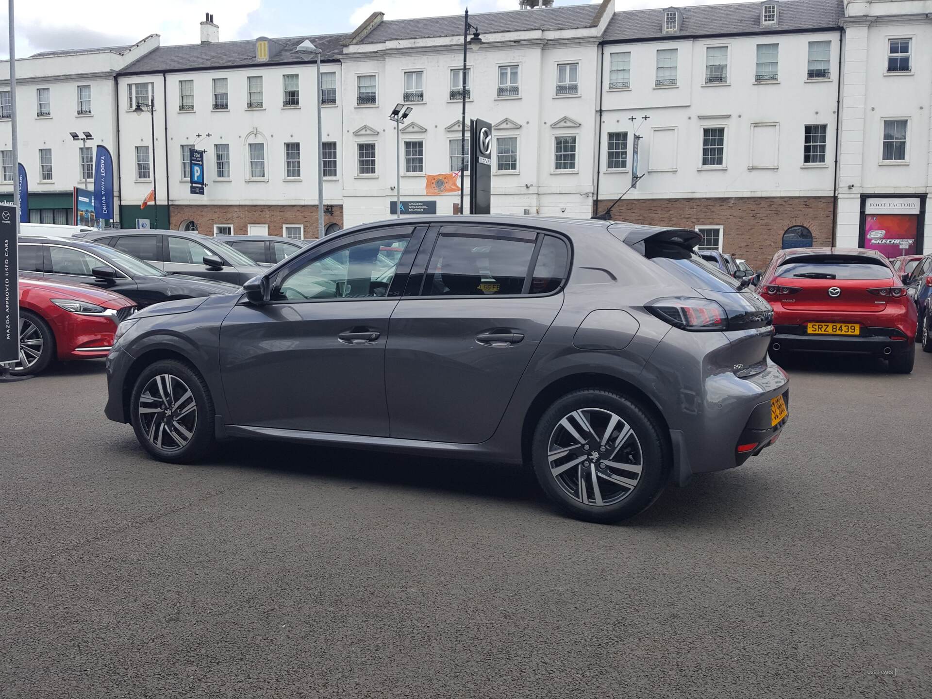 Jun 2022 Peugeot 208 1.2 PureTech 100 Allure Premium 5dr