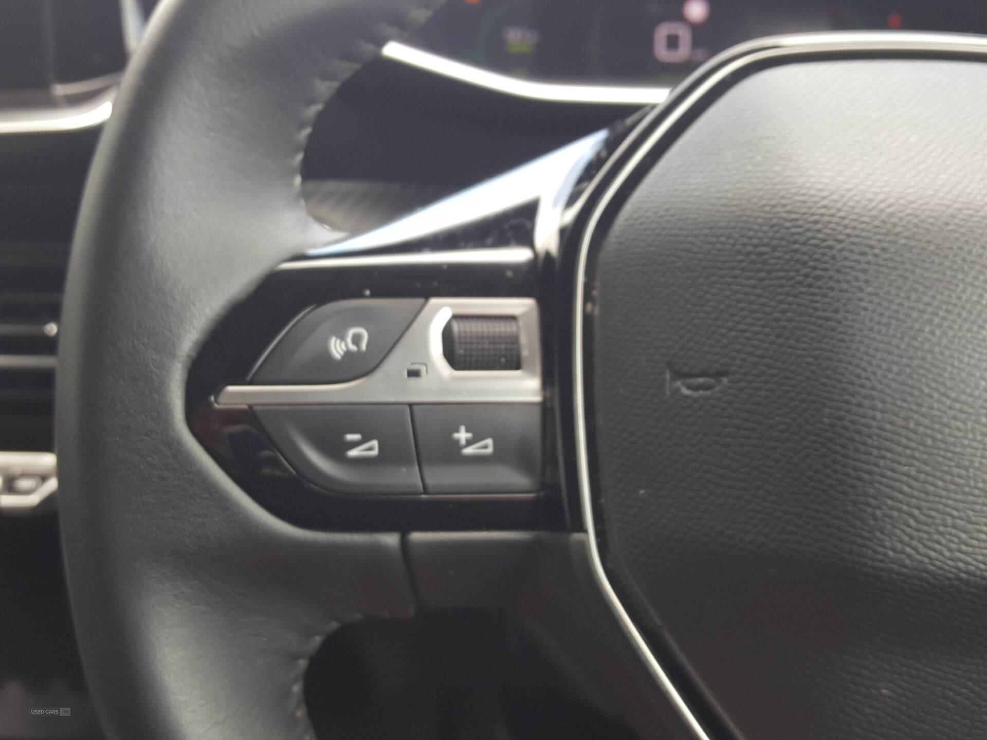 Jun 2022 Peugeot 208 1.2 PureTech 100 Allure Premium 5dr