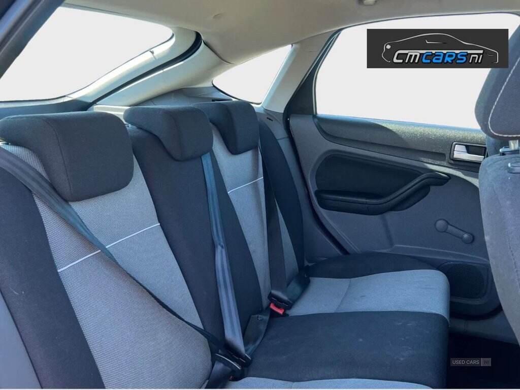 Nov 2010 Ford Focus 1.6 Zetec 5dr