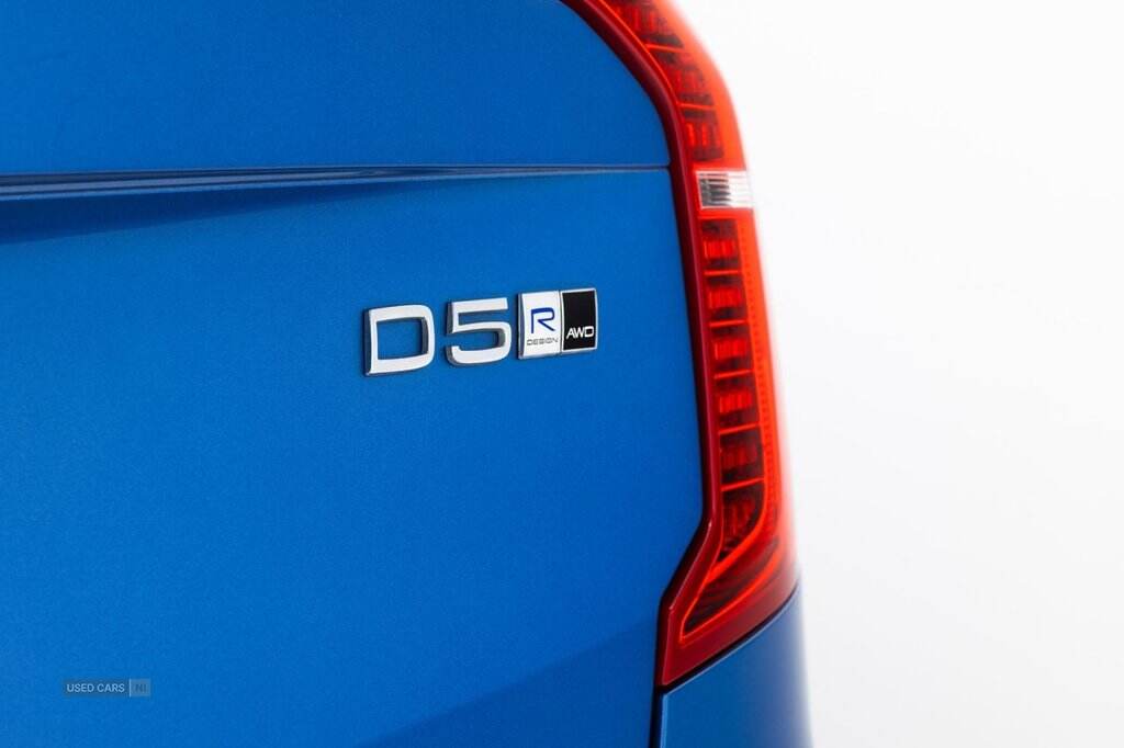 Jun 2018 Volvo XC90 2.0 D5 PowerPulse R DESIGN 5dr AWD Geartronic
