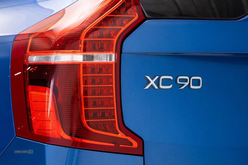 Jun 2018 Volvo XC90 2.0 D5 PowerPulse R DESIGN 5dr AWD Geartronic