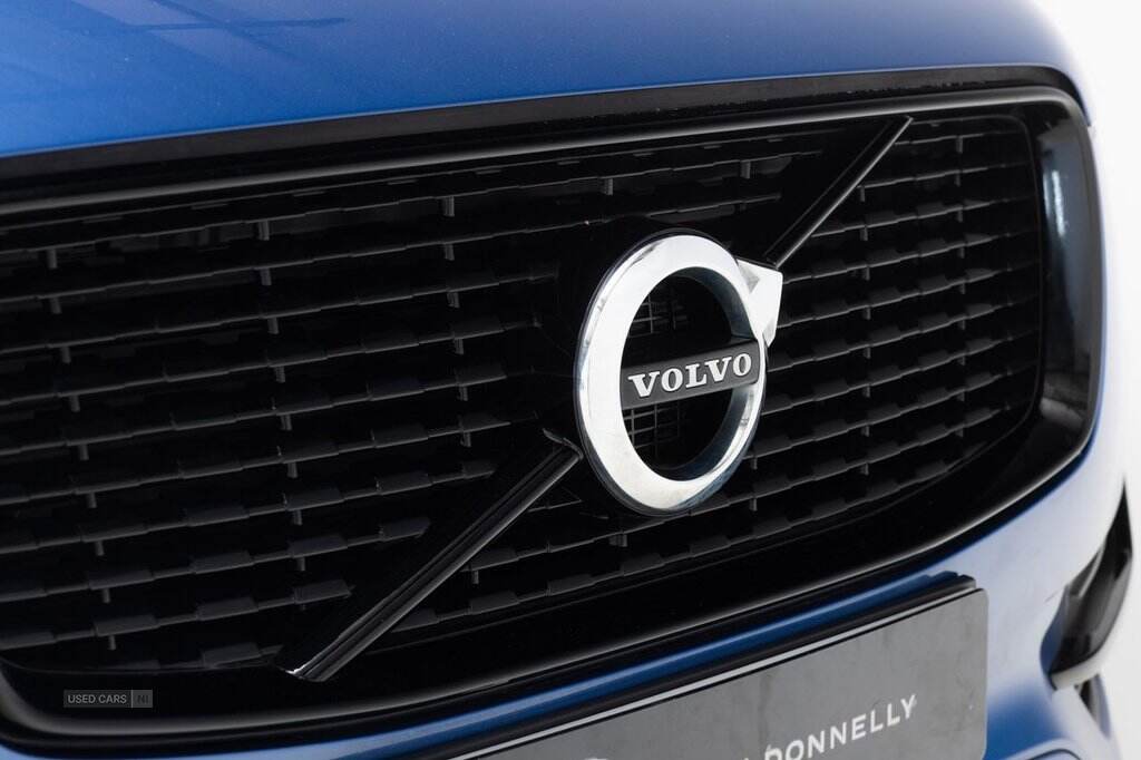 Jun 2018 Volvo XC90 2.0 D5 PowerPulse R DESIGN 5dr AWD Geartronic