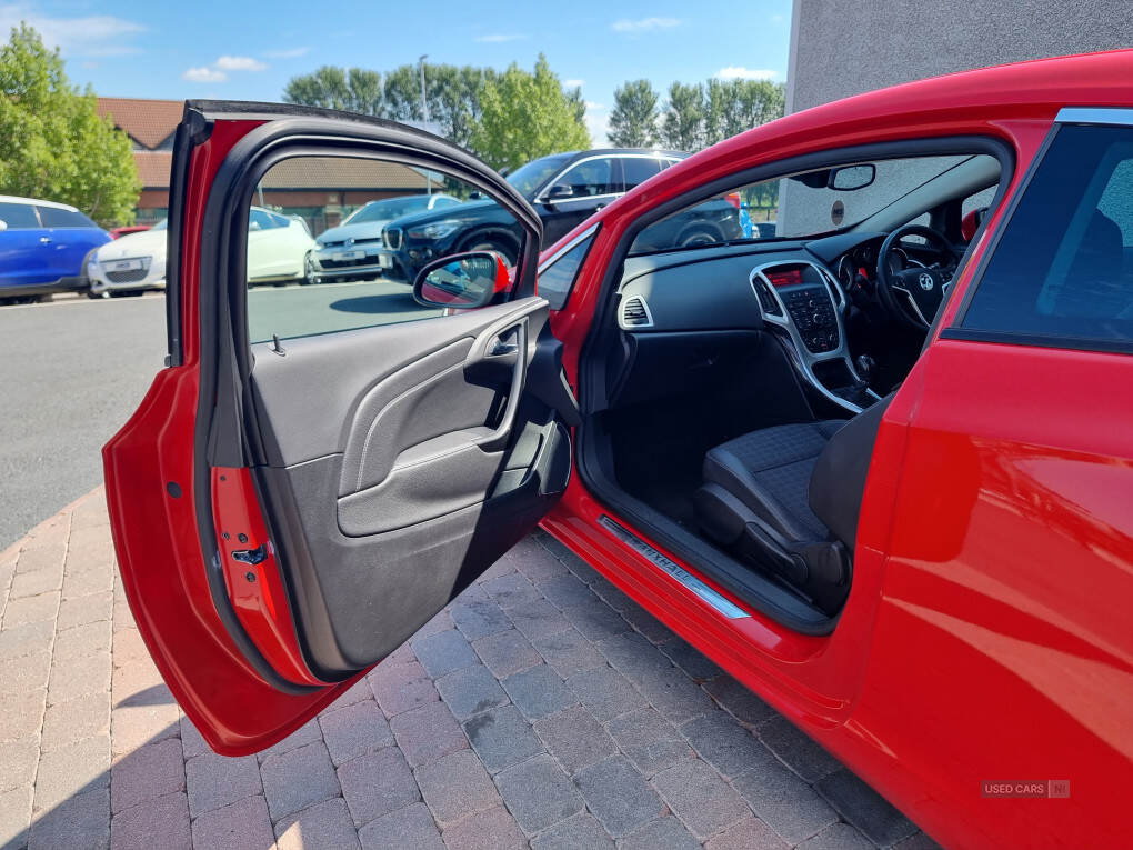 Apr 2015 Vauxhall Astra GTC 2.0 CDTi 16V SRi 3dr