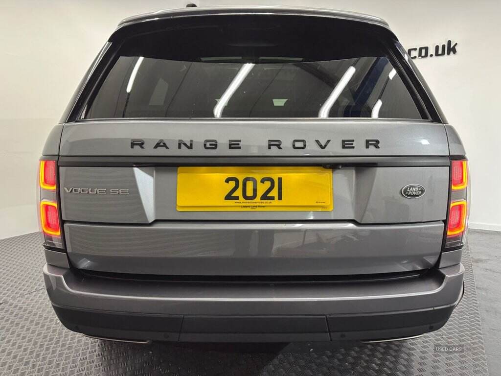 Mar 2021 Land Rover Range Rover 3.0 D300 Vogue SE 4dr Auto