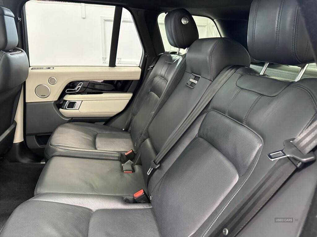 Mar 2021 Land Rover Range Rover 3.0 D300 Vogue SE 4dr Auto