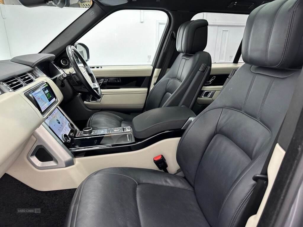 Mar 2021 Land Rover Range Rover 3.0 D300 Vogue SE 4dr Auto