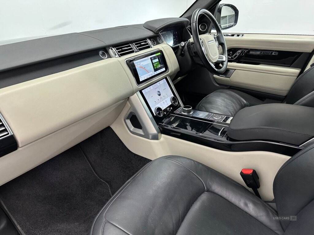Mar 2021 Land Rover Range Rover 3.0 D300 Vogue SE 4dr Auto