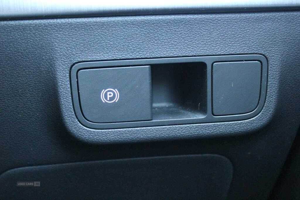 Jun 2024 Hyundai Kona 160kW Advance 65kWh 5dr Auto