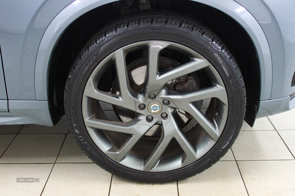 Mar 2020 Volvo XC90 R-Design B5 AWD Auto