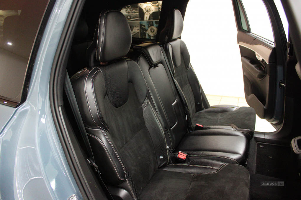 Mar 2020 Volvo XC90 R-Design B5 AWD Auto