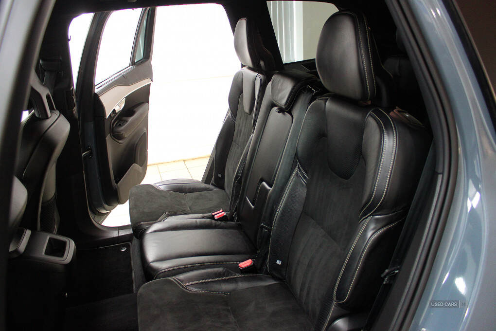Mar 2020 Volvo XC90 R-Design B5 AWD Auto