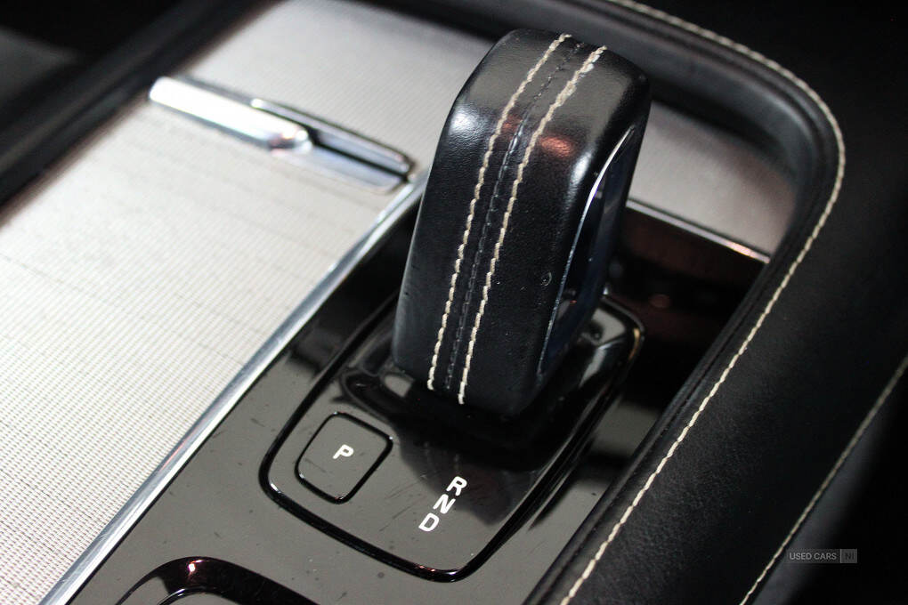Mar 2020 Volvo XC90 R-Design B5 AWD Auto