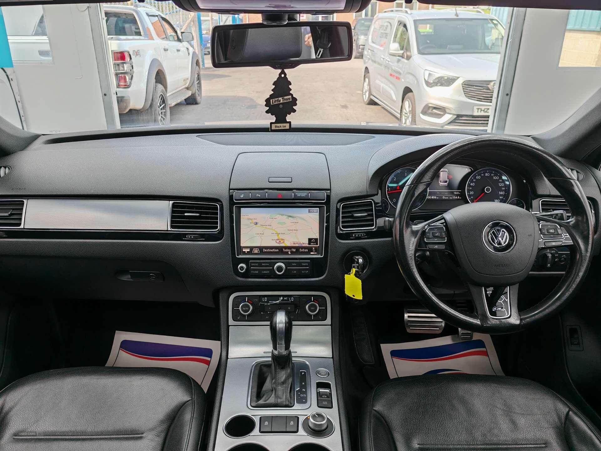 Jan 2015 Volkswagen Touareg 3.0 V6 TDI BlueMotion Tech 262 R-Line 5dr Tip Auto