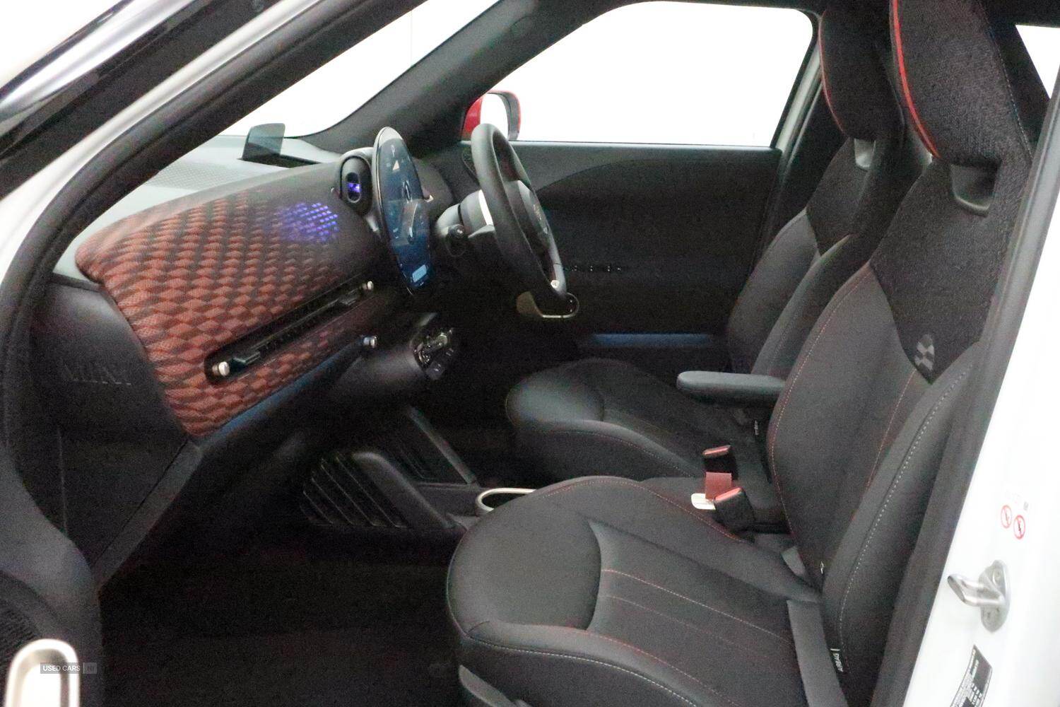Dec 2024 MINI HATCHBACK 160kW SE Sport 54kWh 5dr Auto