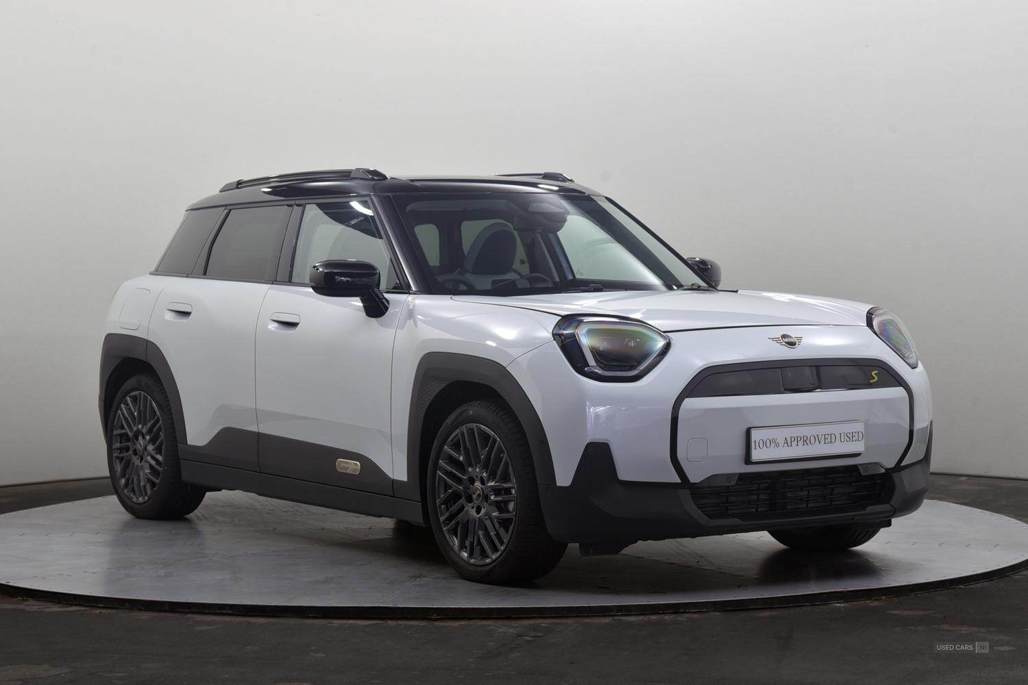 Dec 2024 MINI HATCHBACK 160kW SE Classic 54kWh 5dr Auto