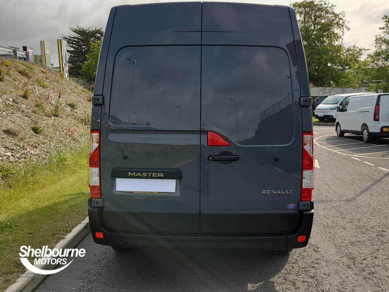 Jun 2023 Renault Master MM35dCi 135 Business+ Medium Roof Van