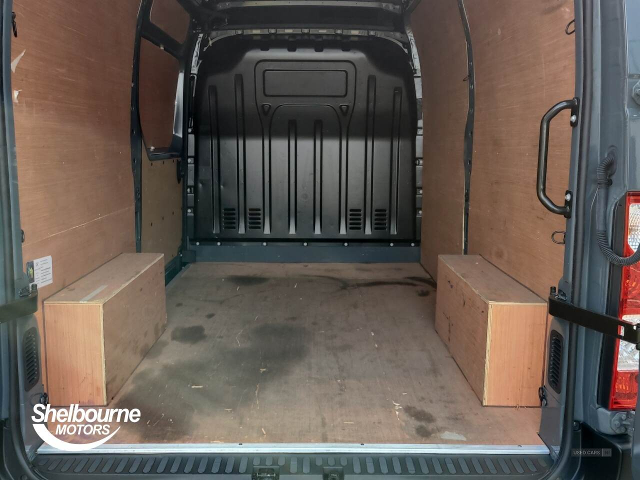 Jun 2023 Renault Master MM35dCi 135 Business+ Medium Roof Van