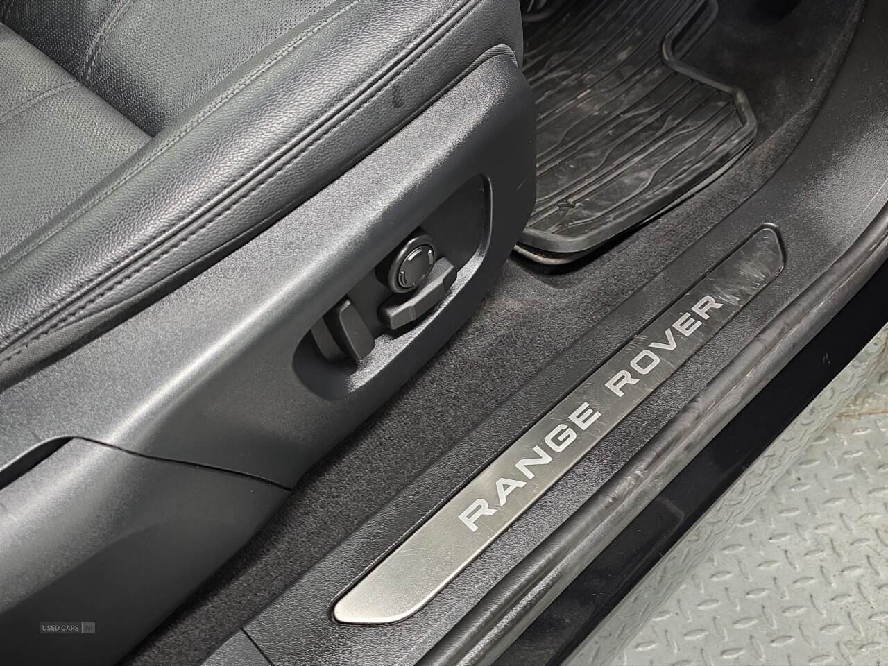 Jan 2024 Land Rover Range Rover Evoque 2.0 D165 Dynamic SE 5dr Auto