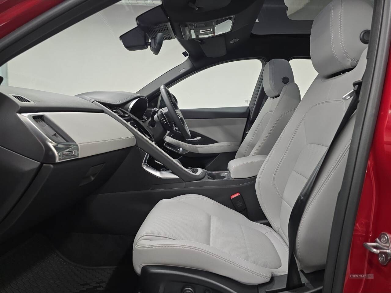 Sep 2024 Jaguar E-Pace 2.0 D200 R-Dynamic SE Black 5dr Auto