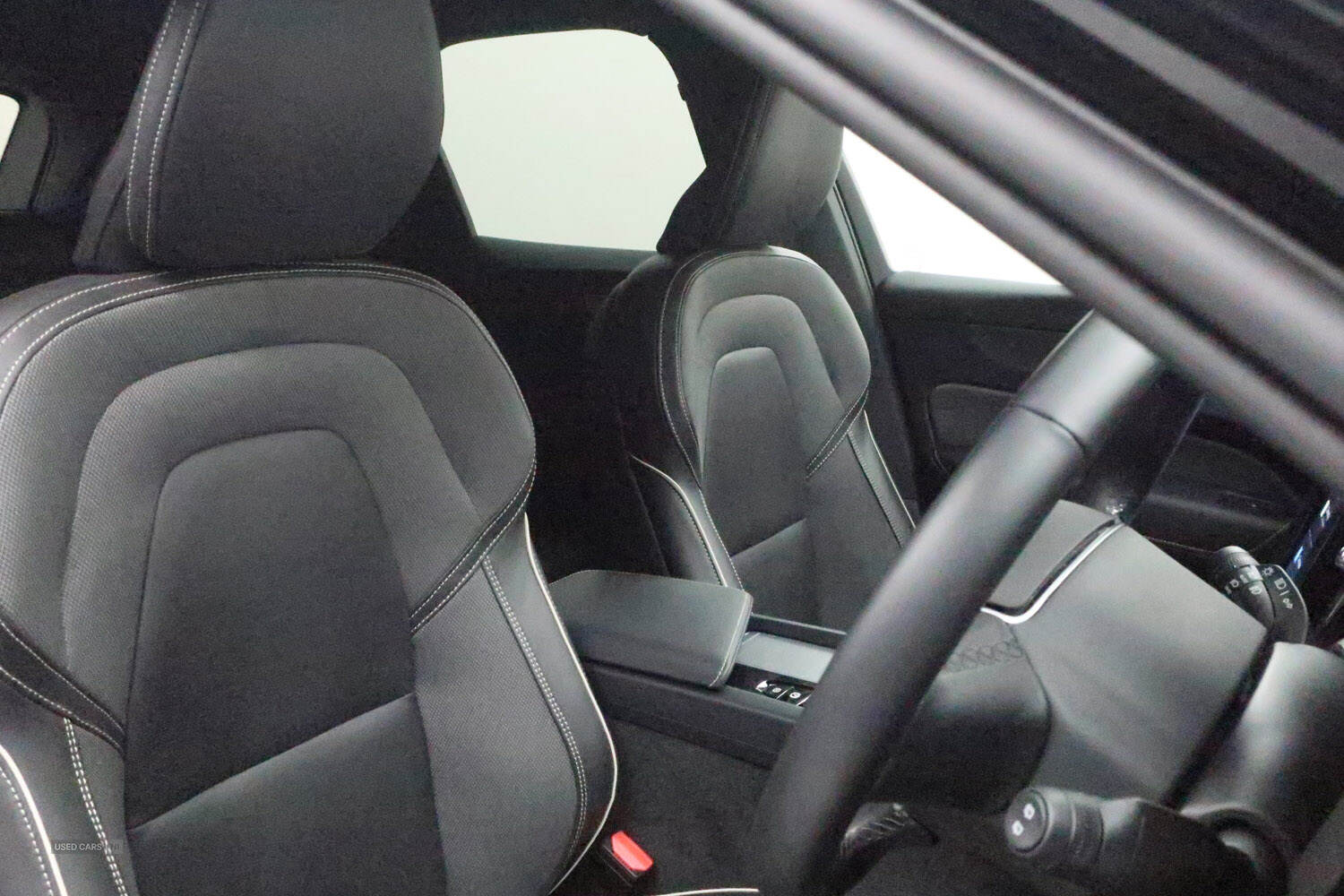 Oct 2024 Volvo XC60 2.0 B5P Plus Black Edition 5dr AWD Geartronic