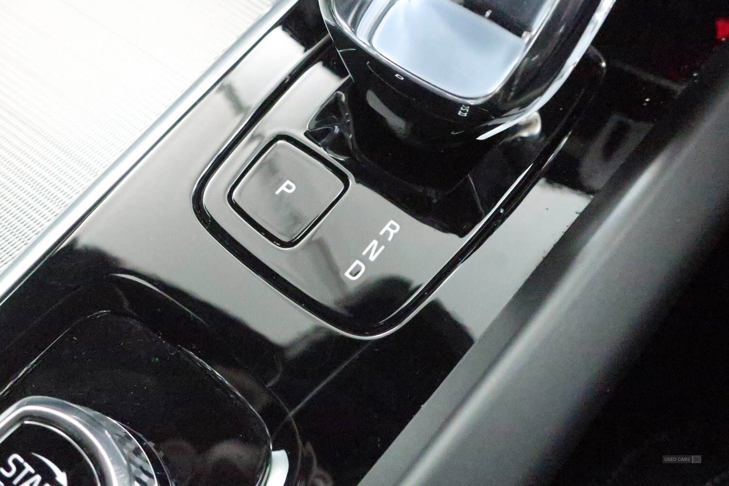 Oct 2024 Volvo XC60 2.0 B5P Plus Black Edition 5dr AWD Geartronic