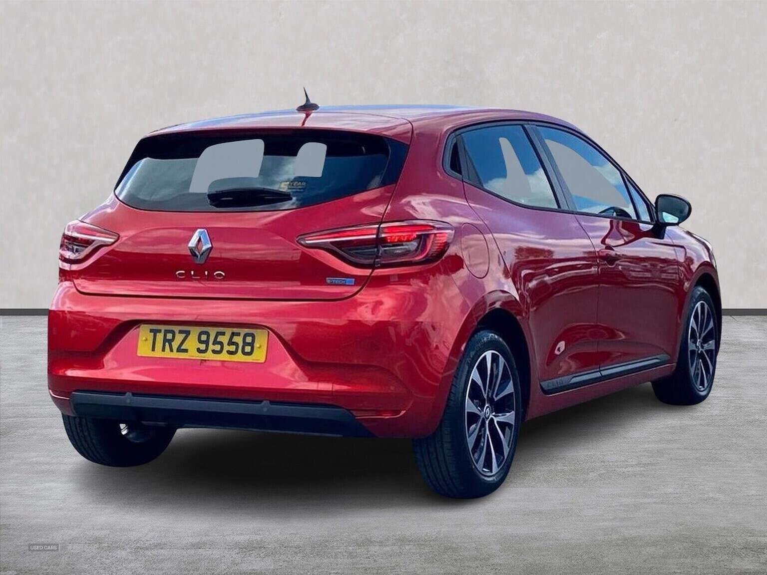 Sep 2022 Renault Clio 1.6 E-Tech Hybrid 140 Iconic Edition 5Dr Auto