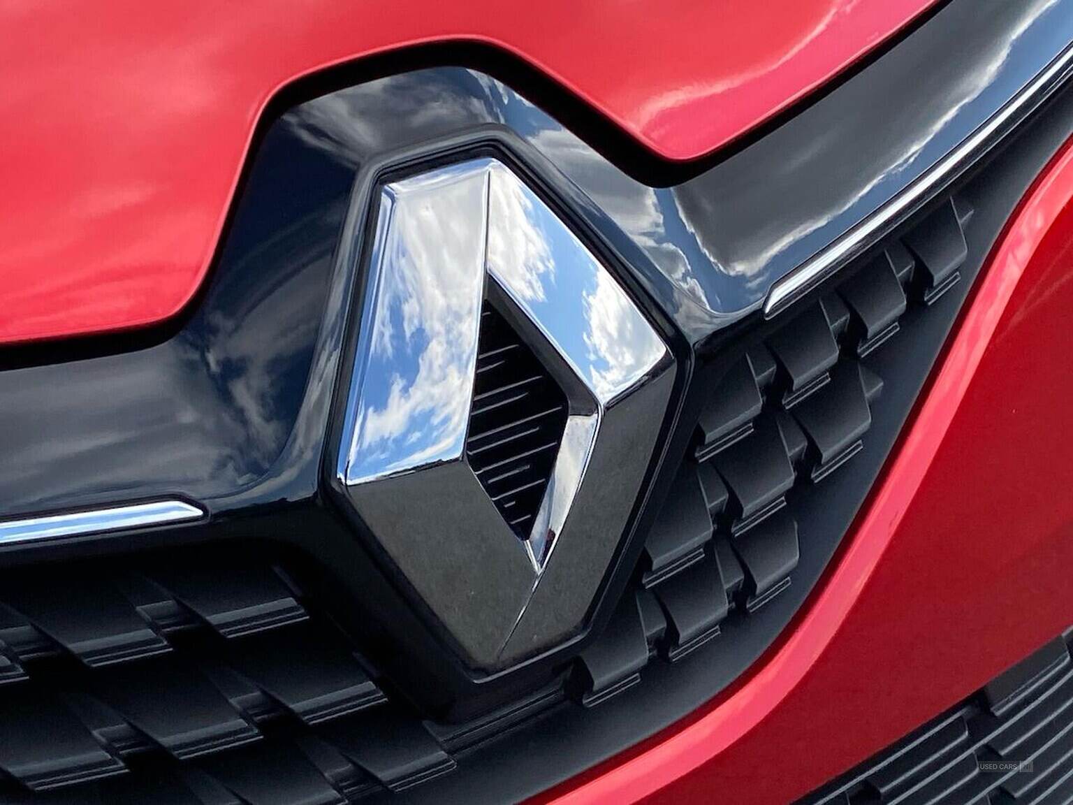 Sep 2022 Renault Clio 1.6 E-Tech Hybrid 140 Iconic Edition 5Dr Auto