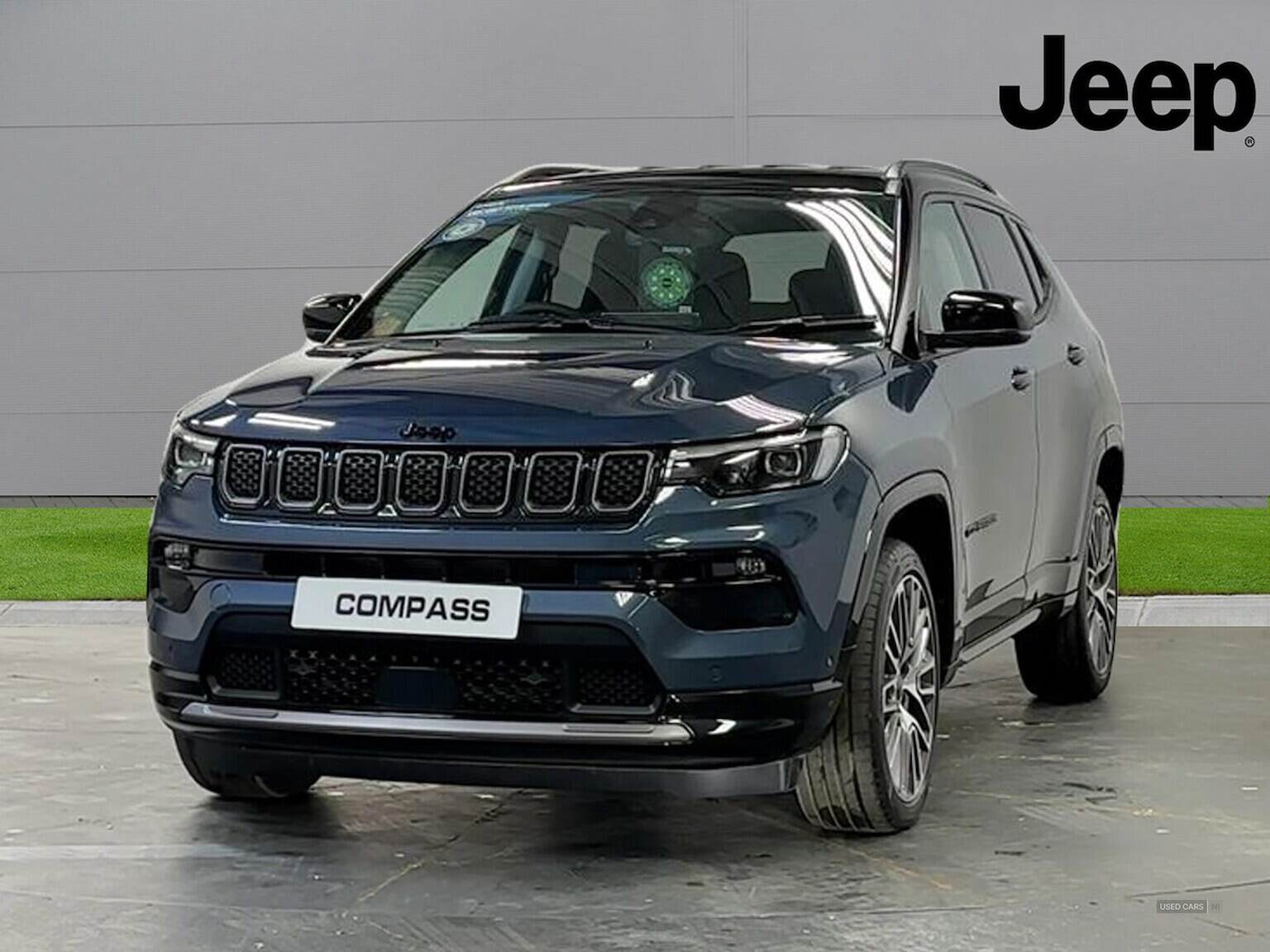 2025 Jeep Compass 1.5 T4 E-Torque Hybrid Summit 5Dr Dct