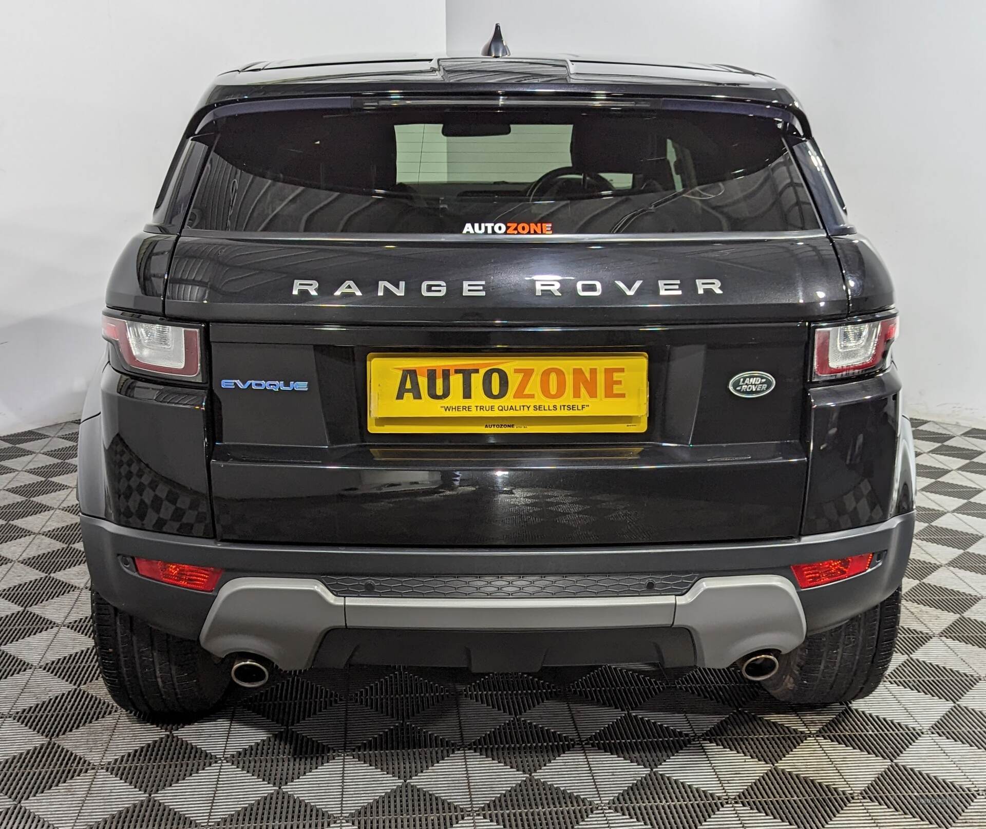 Apr 2017 Land Rover Range Rover Evoque 2.0 eD4 SE Tech 5dr 2WD