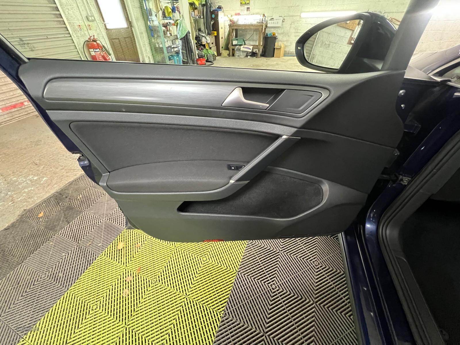 Nov 2017 Volkswagen Golf 1.6 TDI SE [Nav] 5dr DSG