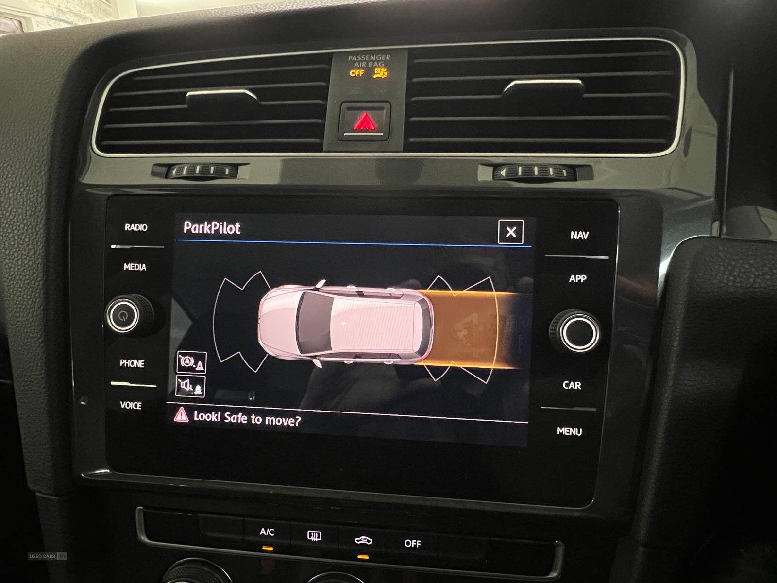Nov 2017 Volkswagen Golf 1.6 TDI SE [Nav] 5dr DSG