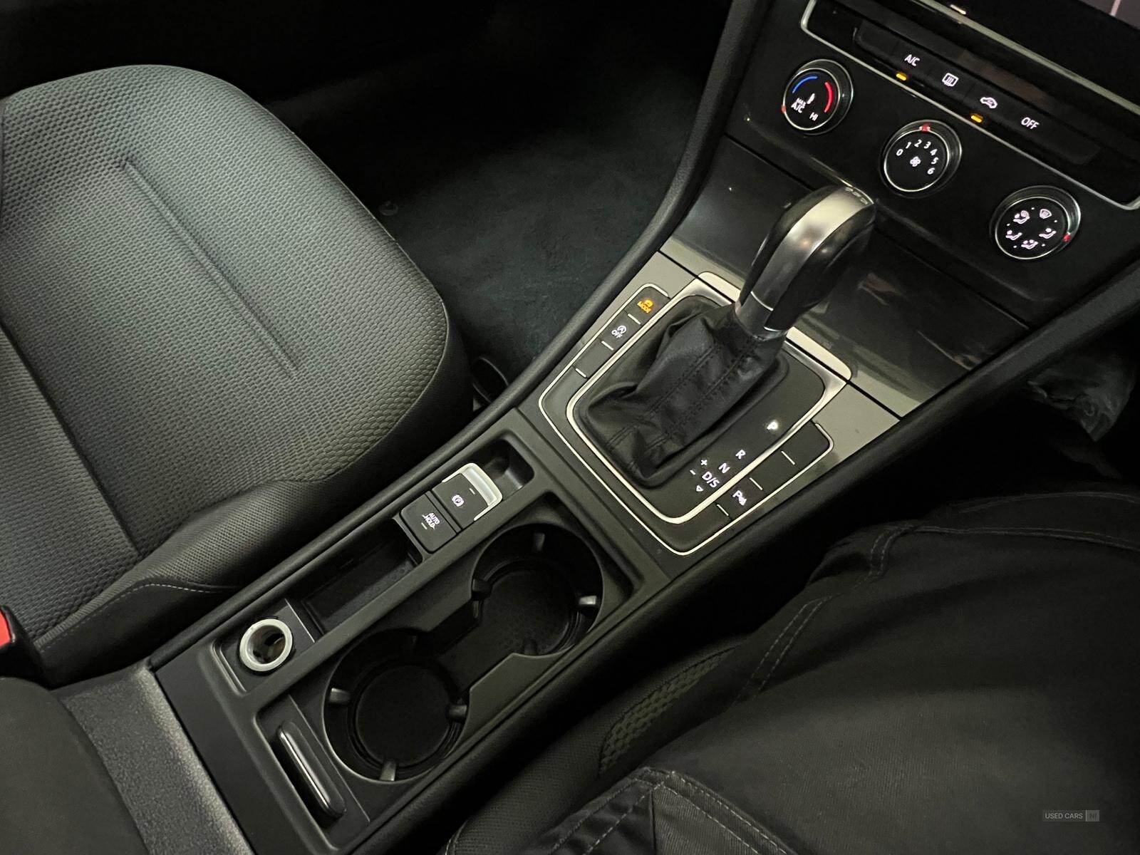 Nov 2017 Volkswagen Golf 1.6 TDI SE [Nav] 5dr DSG