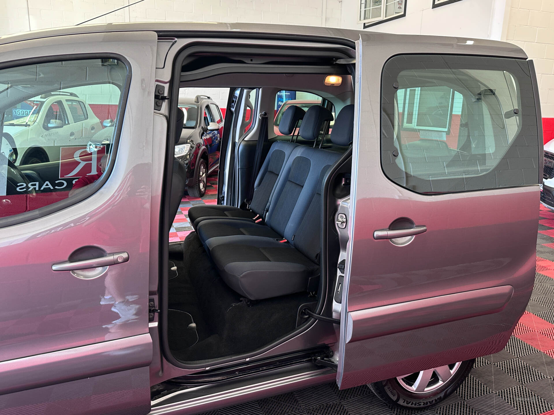 Mar 2012 Peugeot Partner Tepee 1.6 HDi 92 S 5dr